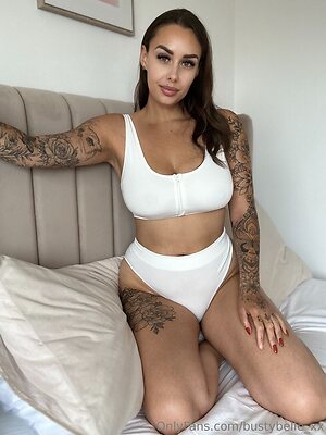 bustybelle xx Nude Leaked Photo #8