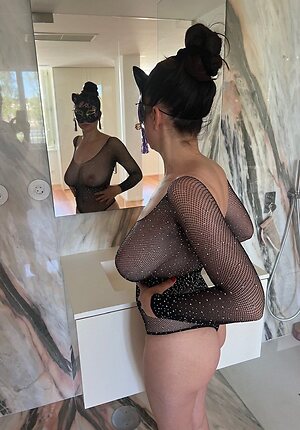 bustyxl Nude Leaked Photo #9