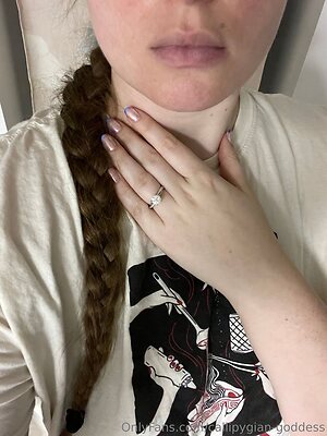 callipygian-goddess Nude Leaked Photo #4