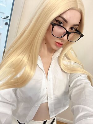 callmegoddesszara Nude Leaked Photo #5