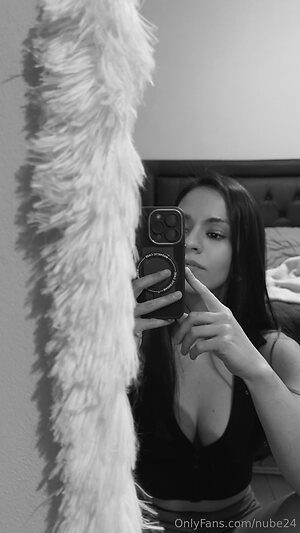 camile2303 Nude Leaked Photo #38