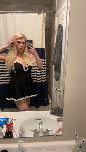 canadianbhaddiee Nude Leaked Photo #8