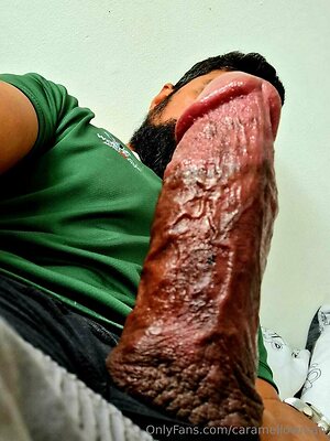 caramellowman Nude Leaked Photo #7