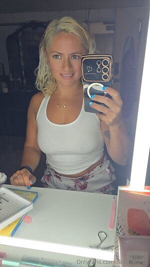 carlamay86 Nude Leaked Photo #3