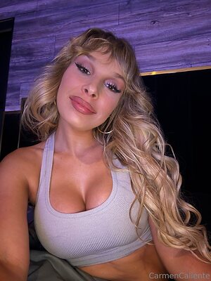 carmencalixxx Nude Leaked Photo #13