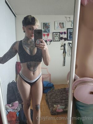 carnievgfree Nude Leaked Photo #19