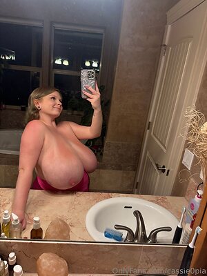 cassie0pia Nude Leaked Photo #4