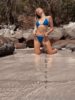 cbhotblondefree Nude Leaked Photo #25