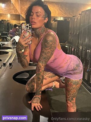 cearasky Nude Leaked Photo #21