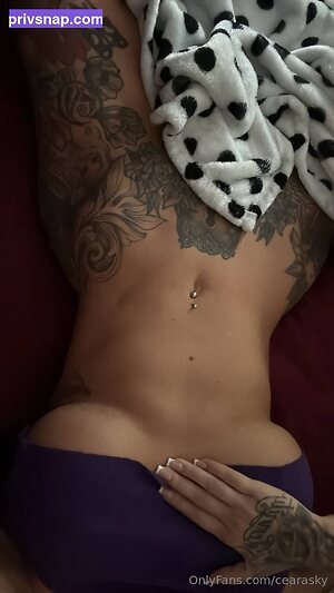 cearasky Nude Leaked Photo #23