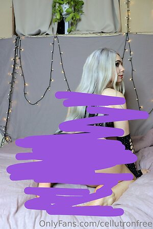 cellutronfree Nude Leaked Photo #4