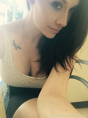 chanelpreston Nude Leaked Photo #27