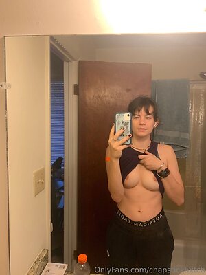 chapstickbxtch Nude Leaked Photo #14