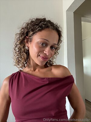 chelseakaplan Nude Leaked Photo #8