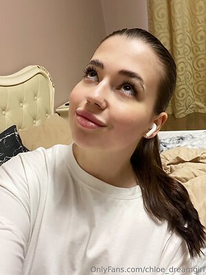 chloe dreamgirl