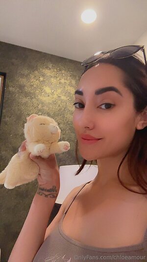 chloeamour Nude Leaked Photo #28