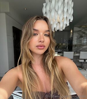 chloejanee Nude Leaked Photo #3