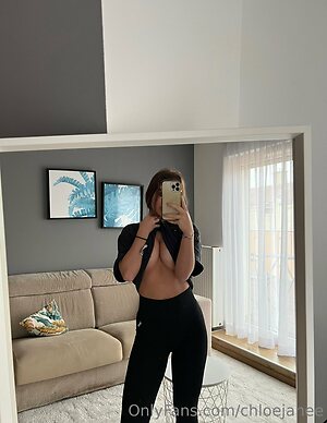 chloejanee Nude Leaked Photo #21