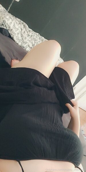 chubby cherrypie Nude Leaked Photo #14