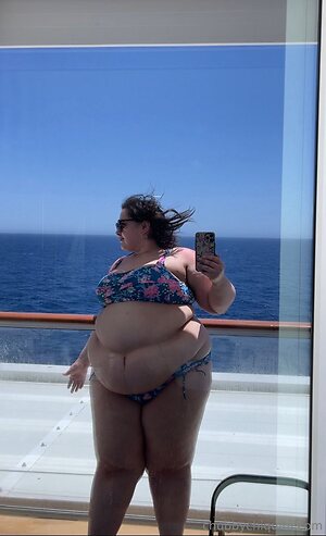 chubbychiquita Nude Leaked Photo #15