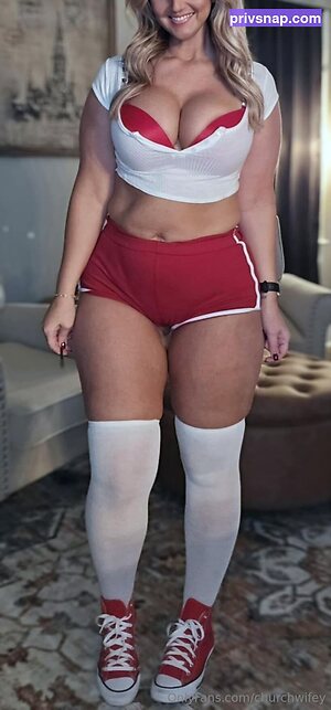 churchwifey Nude Leaked Photo #24