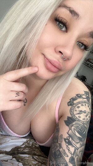 cierrafoxx Nude Leaked Photo #27