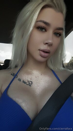 cierrafoxx Nude Leaked Photo #30