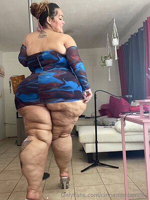 cinnamonbentley Nude Leaked Photo #14