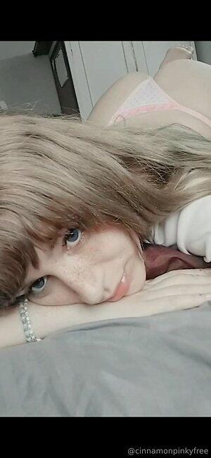 cinnamonpinkyfree Nude Leaked Photo #6