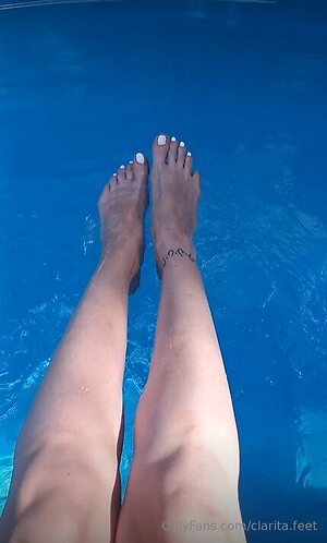 clarita feet Nude Leaked Photo #23