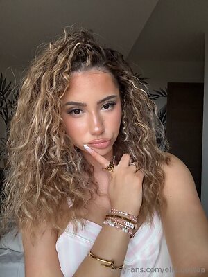 clemenceaguiar Nude Leaked Photo #9