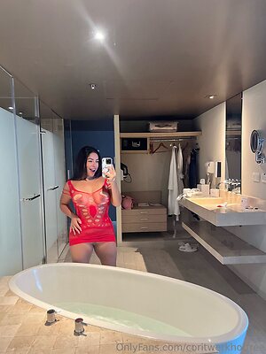 coritwerkhotfree Nude Leaked Photo #3