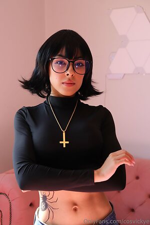cosvickye Nude Leaked Photo #24