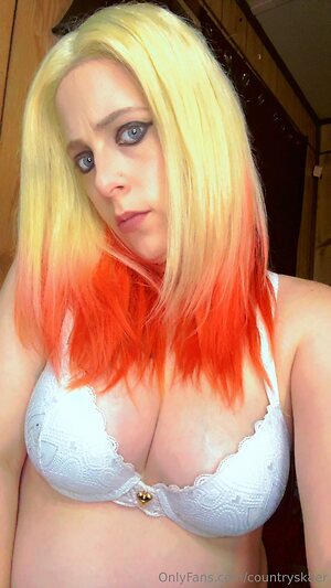 countrysk8er Nude Leaked Photo #4