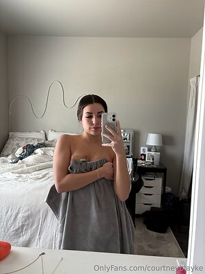 courtneyblayke Nude Leaked Photo #12
