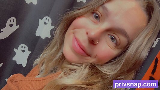 creepypeachesx Nude Leaked Photo #27