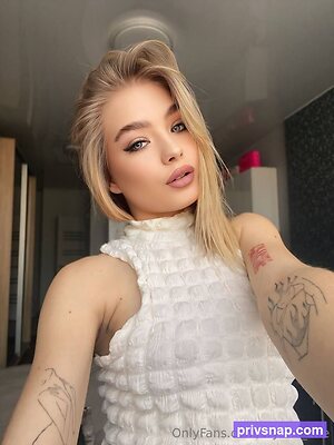 crystal one Nude Leaked Photo #22