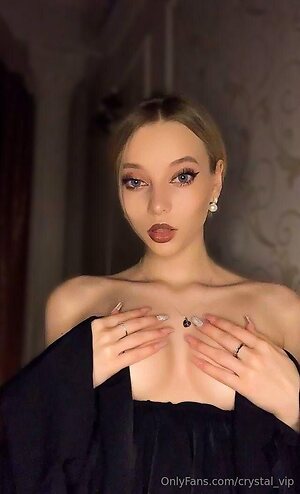 crystal vip Nude Leaked Photo #14