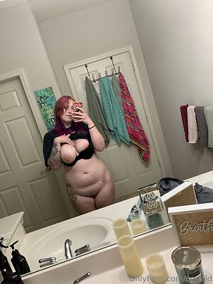cryxtid Nude Leaked Photo #17