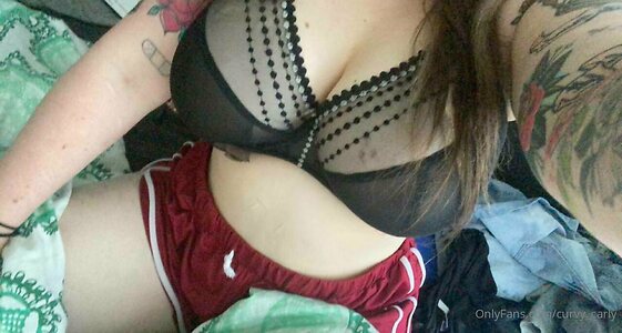 curvy carly Nude Leaked Photo #2