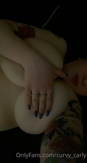 curvy carly Nude Leaked Photo #6