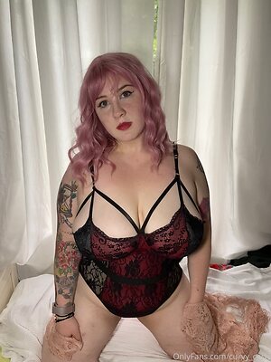 curvy carly Nude Leaked Photo #30