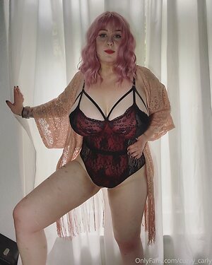 curvy carly Nude Leaked Photo #31