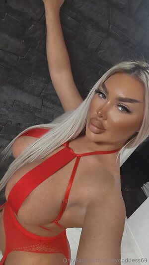 curvygoddess69 Nude Leaked Photo #23