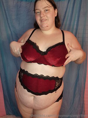 curvymonstergirlfree Nude Leaked Photo #8