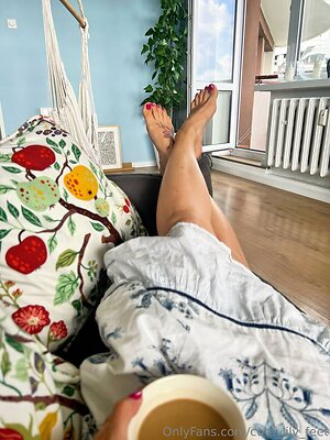 cute lily feet Nude Leaked Photo #12