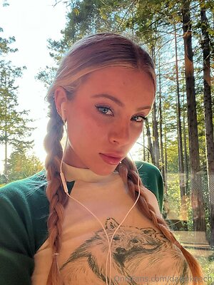 daisykeech Nude Leaked Photo #11