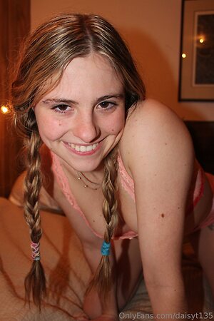 daisyt135 Nude Leaked Photo #23