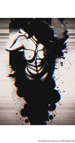darkskittlez Nude Leaked Photo #14