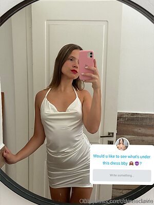 davisclaire Nude Leaked Photo #24